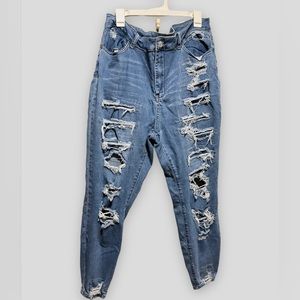 Gorgeous forever21 ripped skinny jeans! size 16